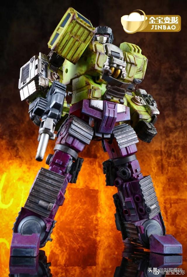 做旧效果还是相当出色的,作为巨大控,我个人对gt大力神的外观造型又