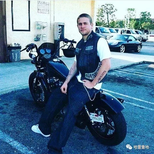 混乱之子charliehunnam太帅了