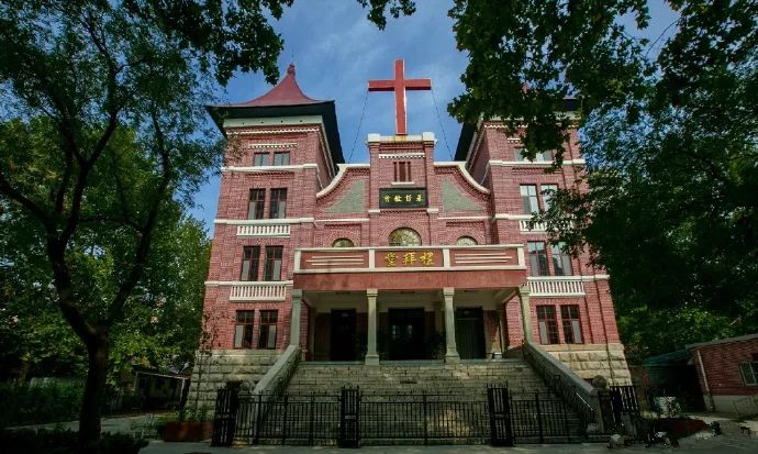 走遍济南探访济南老建筑之经四路基督教堂