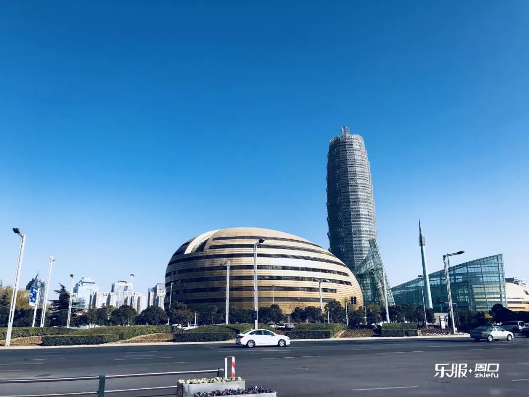 郑州最著名的中心商务区,以网红楼大玉米为中心,会展中心,商务内环,东