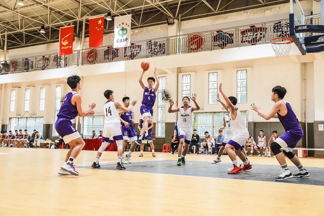 南海狮山中学71:63湛江一中