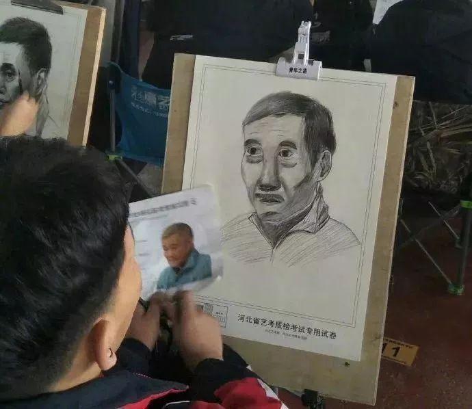 搞笑艺考美术生画的画图片