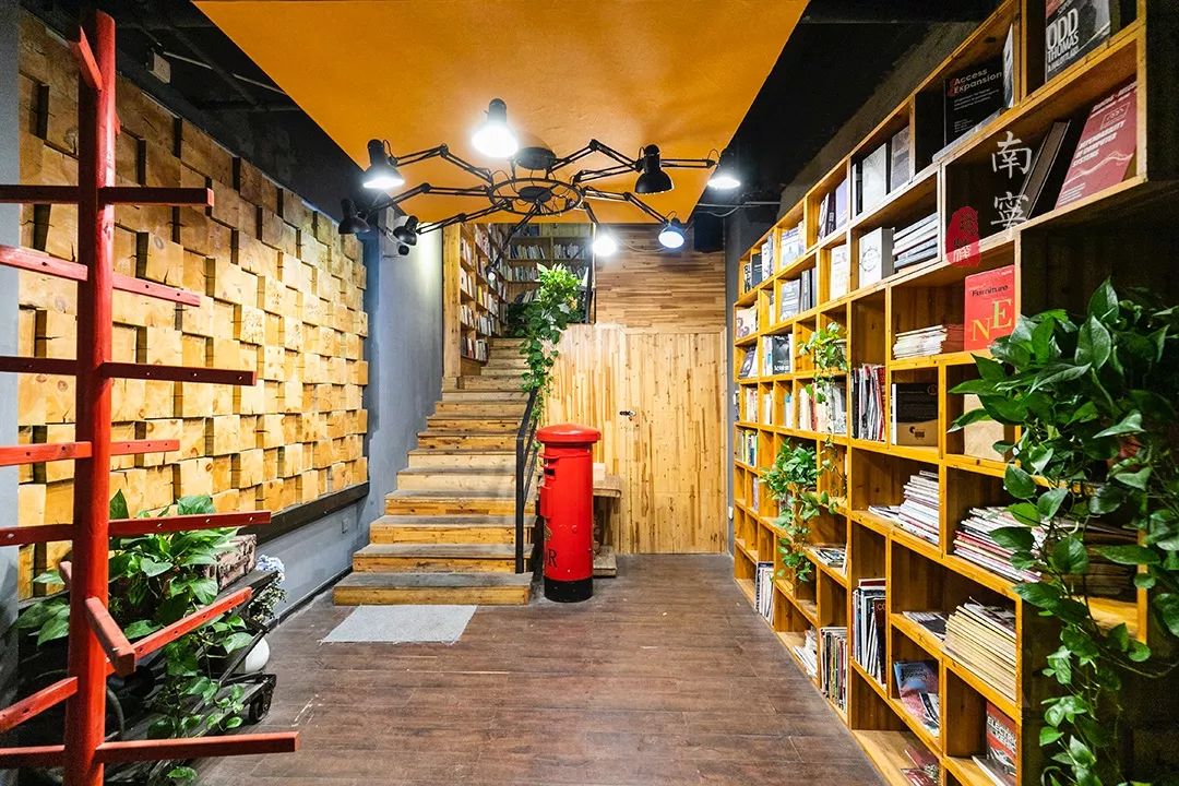 南宁最难找,但必须找到的咖啡图书馆,亏损4年后,靠什么止损?