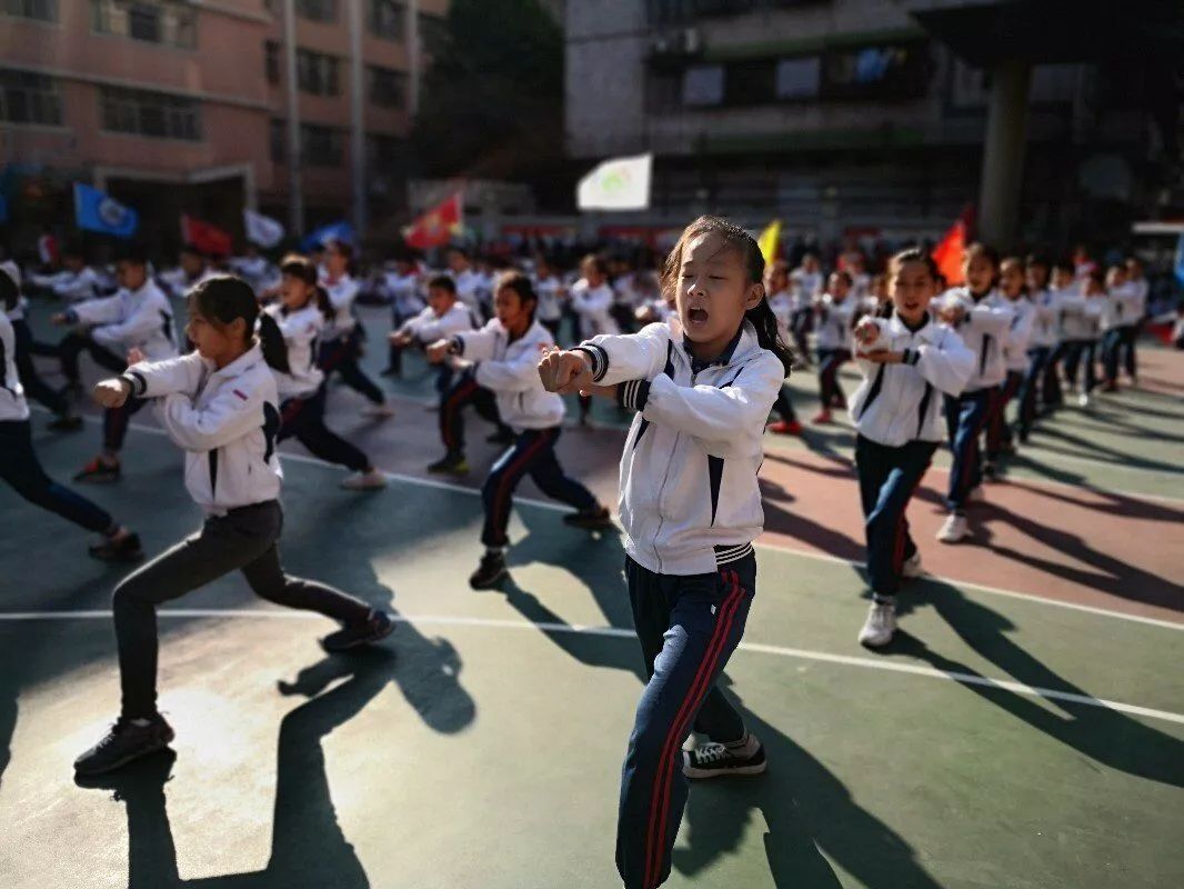 少年强 中国强 体育强 中国强 ——佛山市第二十四小学2019年体育节暨