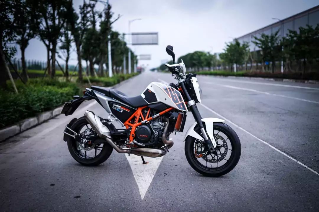 转让| 重庆大贸15款ktm 690 duke