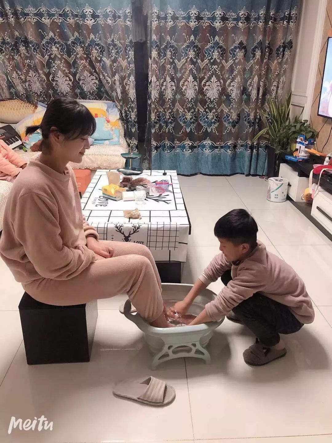 感谢身边的人~知言学校小学部感恩教育月系列活动