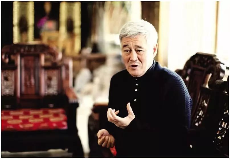 赵本山捧了13年不火,开串吧被告上法庭,女友颜值不输明星_贺树峰