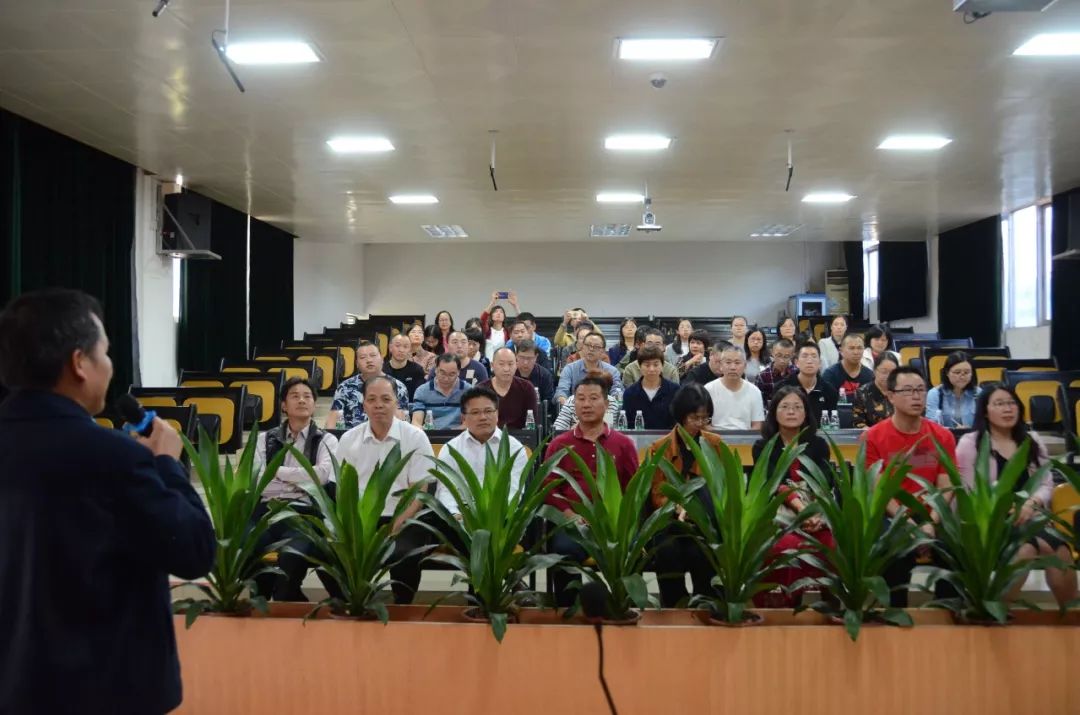 汇八方来宾谱教育新篇威信县第二中学江门市陈白沙中学教育考察团莅临