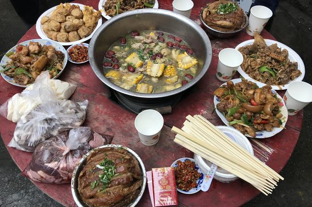 看似寒酸的农村十大碗碗碗鲜香有滋味比饭店酒席更好吃