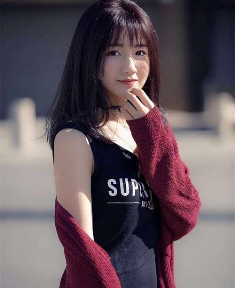 老挝初恋脸氧气感十足两台摩托车娶回家她不该只有嫁人这结局