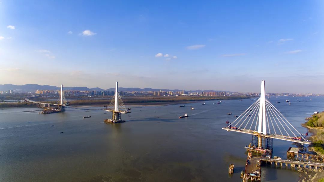 中标南京六桥又中公司中标南京仙新路过江通道工程a3标段