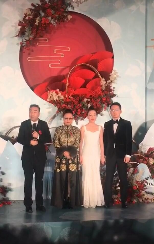 相声演员杨议女儿大婚,相声界大咖云集,郭德纲于谦合体送祝福