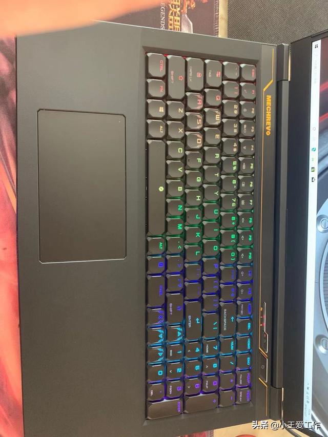 机械革命x9ti-r 实机测评,超出预期很多!还在纠结笔记本的看一看