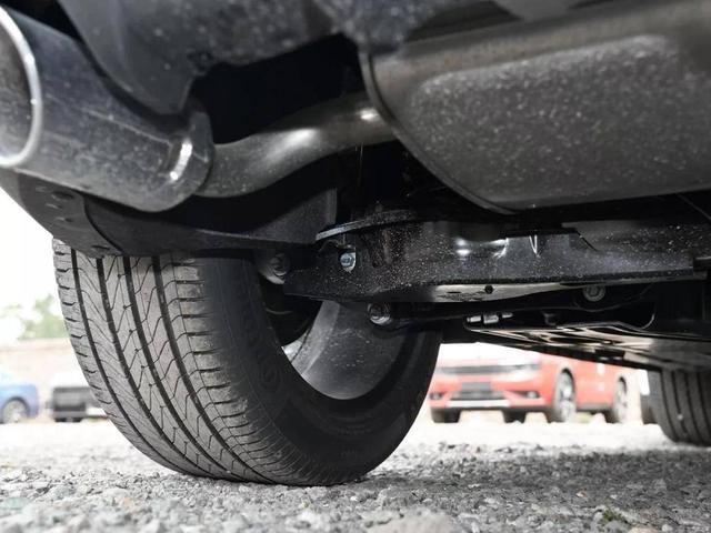 02领克02vs马自达cx4谁的底盘稳一看便知