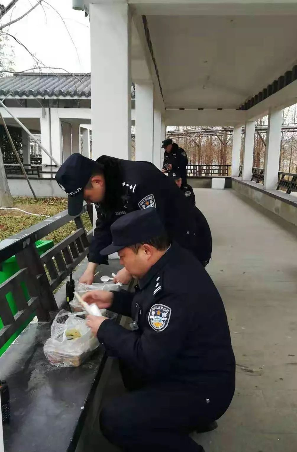 " 徐州一派出所所长倒在扫黑路上……_吴峰