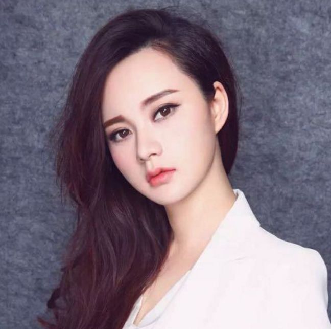 赵本山对弟子们十分严厉,唯独她想来就来想走就走_吴一迪