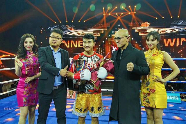 原创一龙宣布创立龙家军向世界各国拳术挑战探索中国特色打法