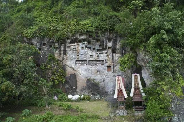 江西民間奇特的風俗恐怖棺材釘養屍地你們聽過嗎