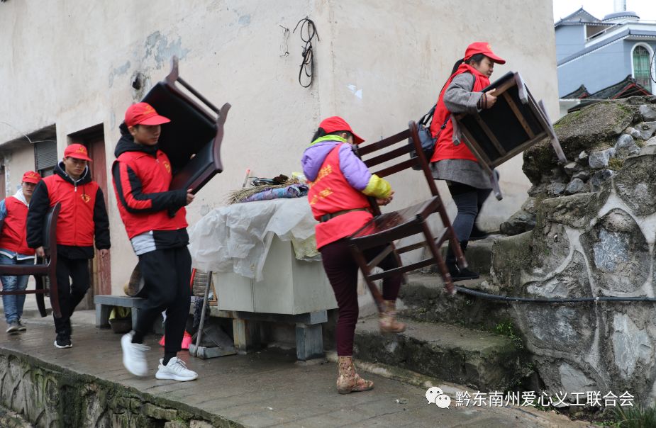 任务分工安排市委常委,市委组织部部长李建宇作动员讲话活动开始前