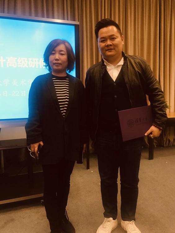 设计师徐凯行走在清华的艺术殿堂书画着设计的浓墨淡彩