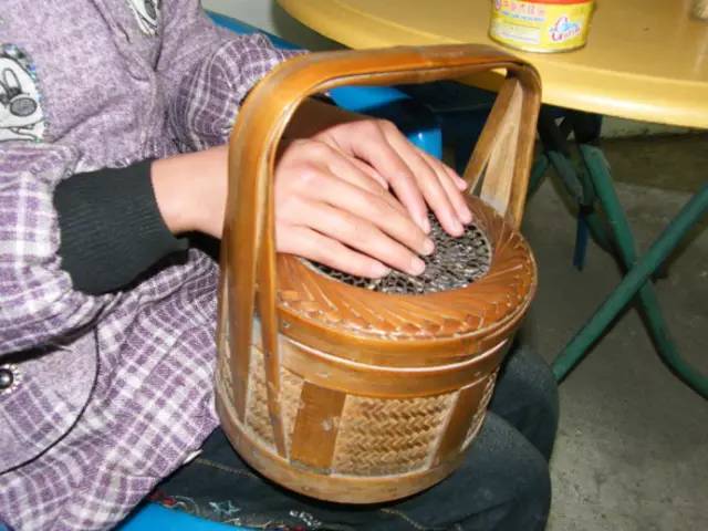 崇义人的取暖神器"火笼",你家还有吗?