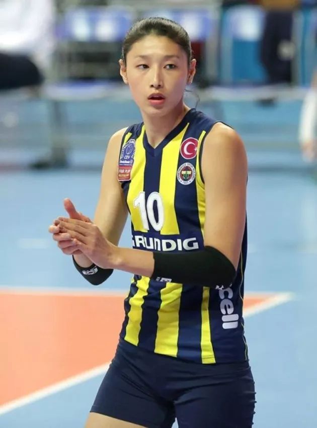最富有的排球运动员之一韩国女排一姐2019年度最佳进攻