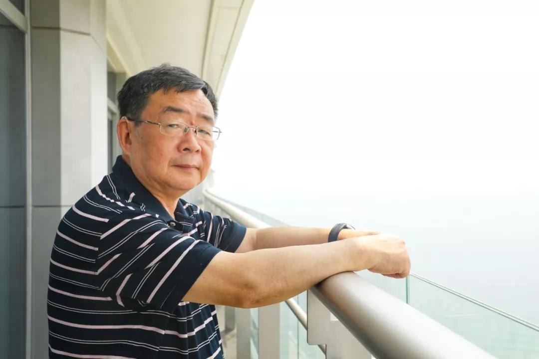 搜狐汽车首席评论员67贾新光