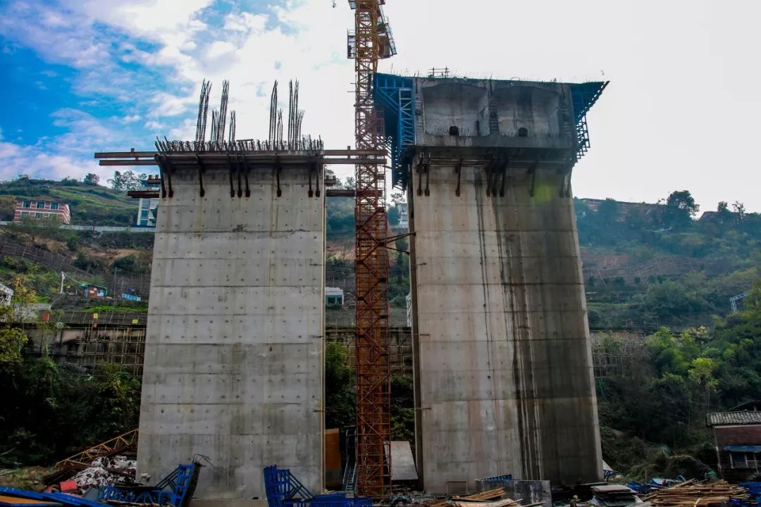 焦点头条| 雷音铺大桥主跨即将进入连续刚构梁节段施工
