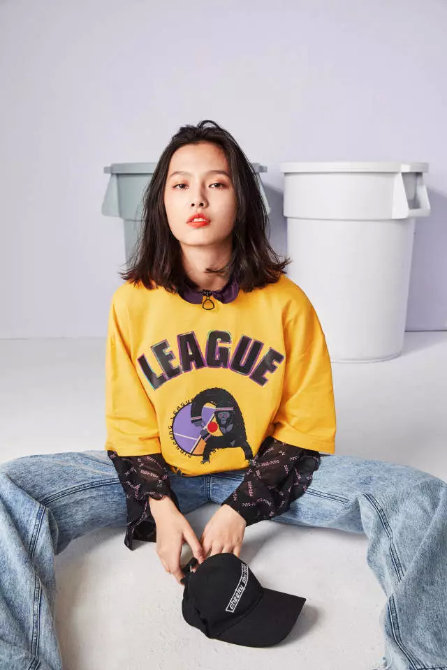 但是,小编最近发现了一位宝藏国模,2000年出身的她,却是因为照片太