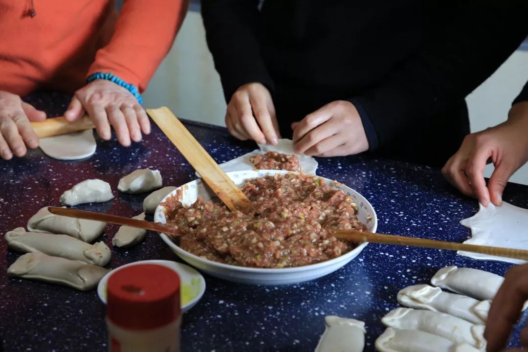 農友教你用市集食材做褡褳火燒,兒時衚衕裡的味道