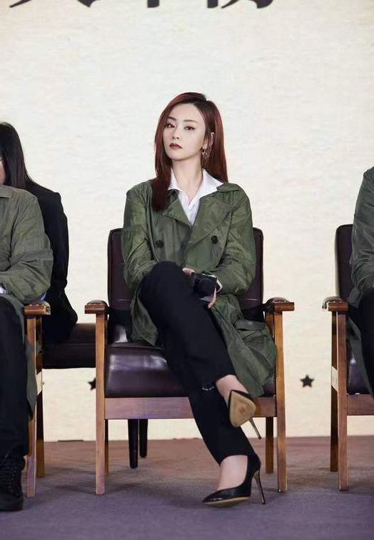 《唐人街探案3》"kiko"强势回归,红唇烈焰美炸,气质太完美