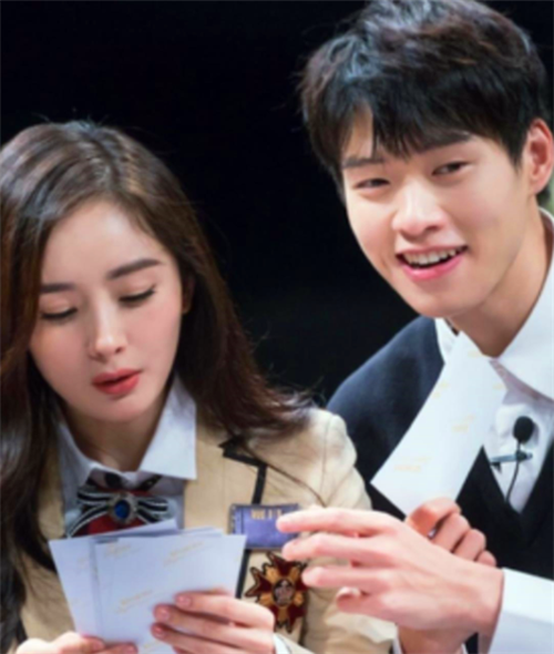 杨幂突然官宣新恋情,离过婚的女人,怎么不能谈恋爱?