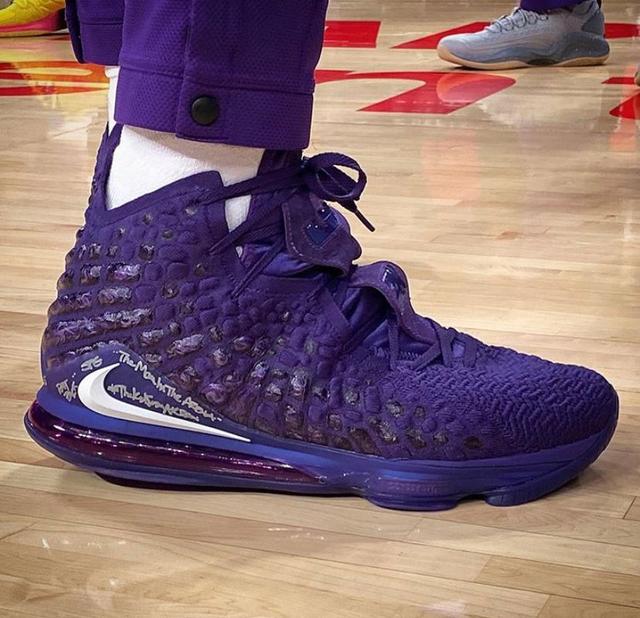 今日上脚詹姆斯17代2k配色范乔丹穿and1球鞋