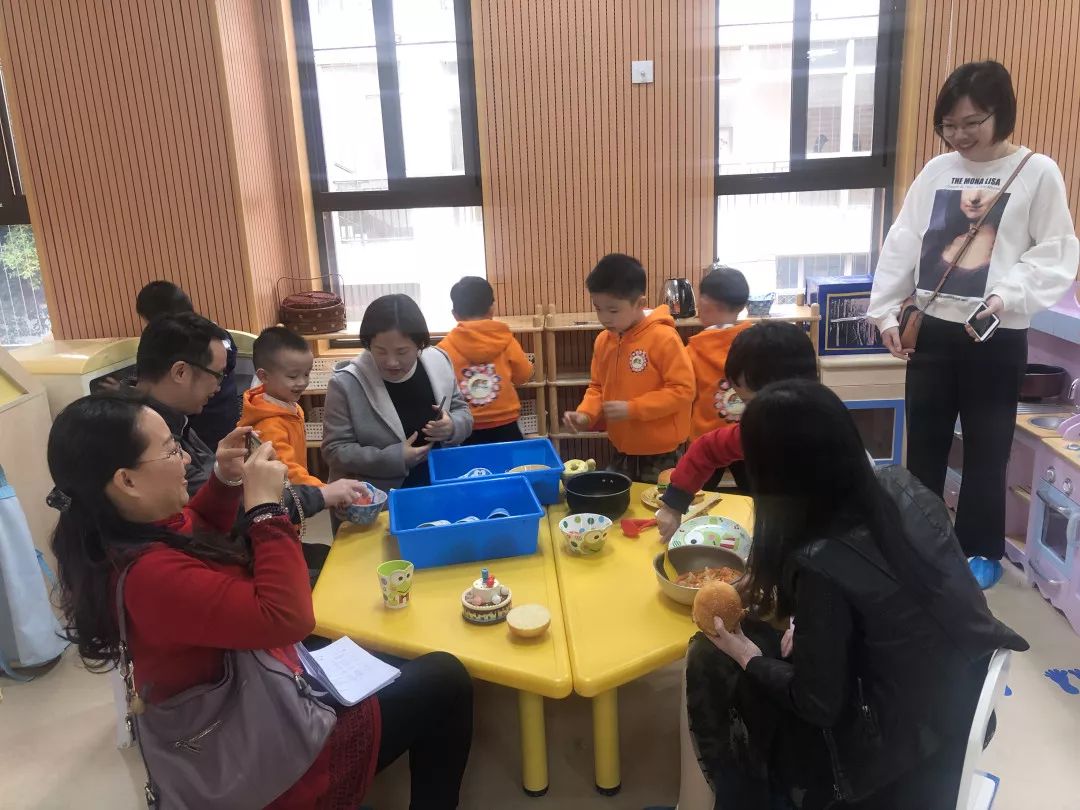 感恩遇见快乐成长福建省儿童保育院本部家长开放日活动