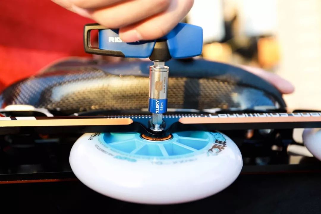 坐好柚子要带你飞了轮滑提速神器rigour专业量具