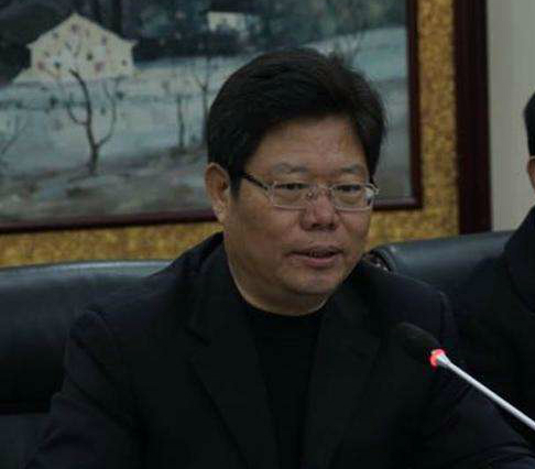 5月,保定市徐水区接连发生4起多名党员领导干部违反中央八项规定精神