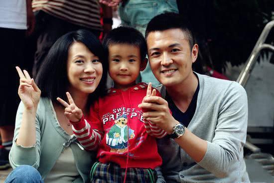 涂凌《门第》中出演了一位隐忍但内心强大的女性,得不到丈夫罗胜利的