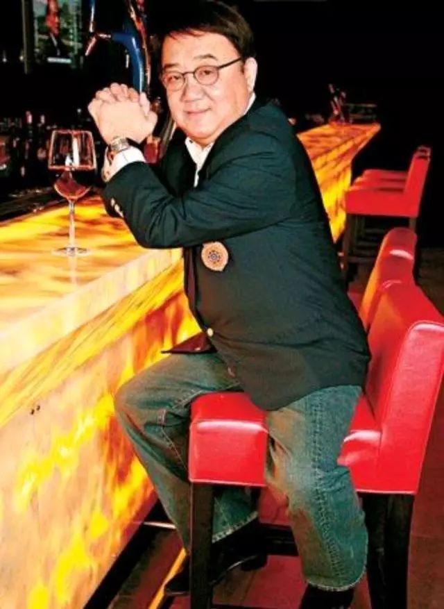 《万里长城永不倒》曲作者黎小田去世,享年73岁