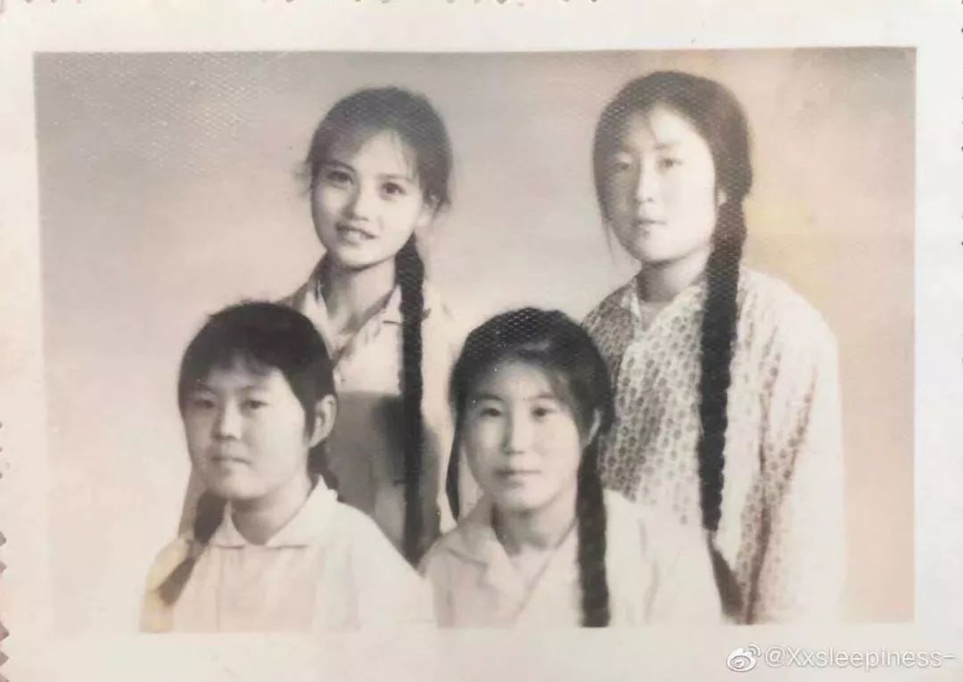 网友晒出爸妈年轻时的照片啊啊啊颜值也太高了吧