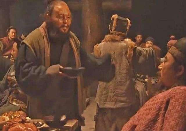 哥哥正应著天上的言语!"李逵快人快语.一语道破宋江的心思.