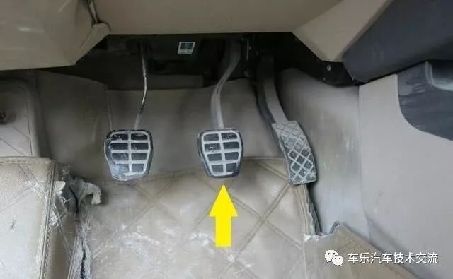 汽车的地板式油门和悬挂式油门有什么区别想买车的要注意了