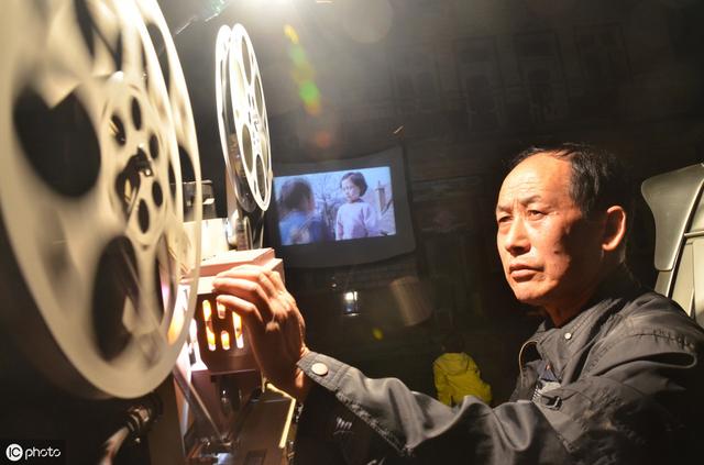 80年代的5大"铁饭碗",当时人人都羡慕,如今却沦为底层工作?_电影