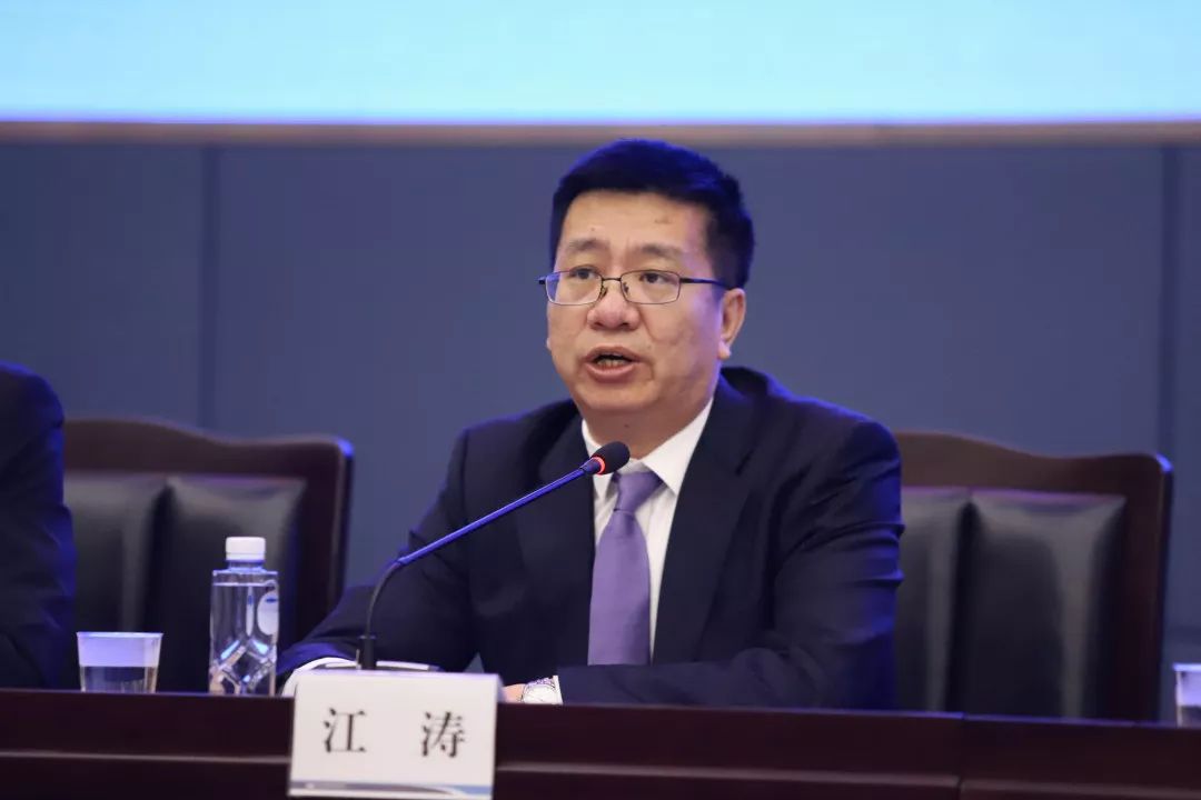 湖北监管局局长江涛发言在民航局,管理局的指导下,各单位高度重视