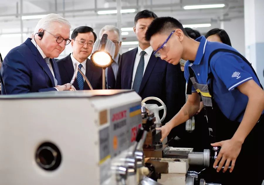 我国早在1977年就开始了与德国职业教育方面的交流,随着双方交流与