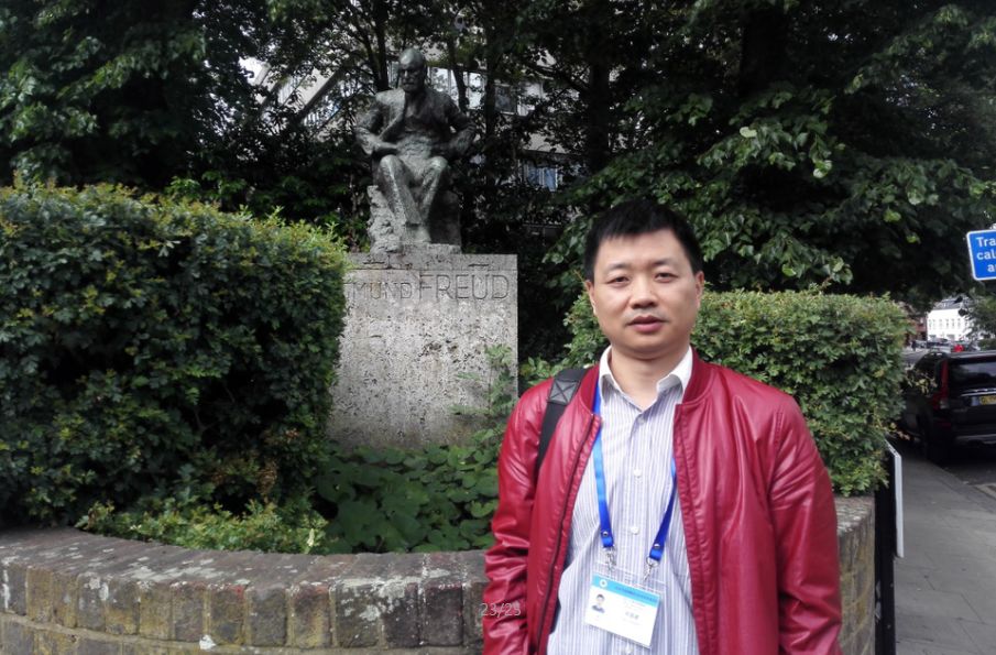 杰出青年医生邱昌建初心依旧让医学的阳光普洒每个人的心田