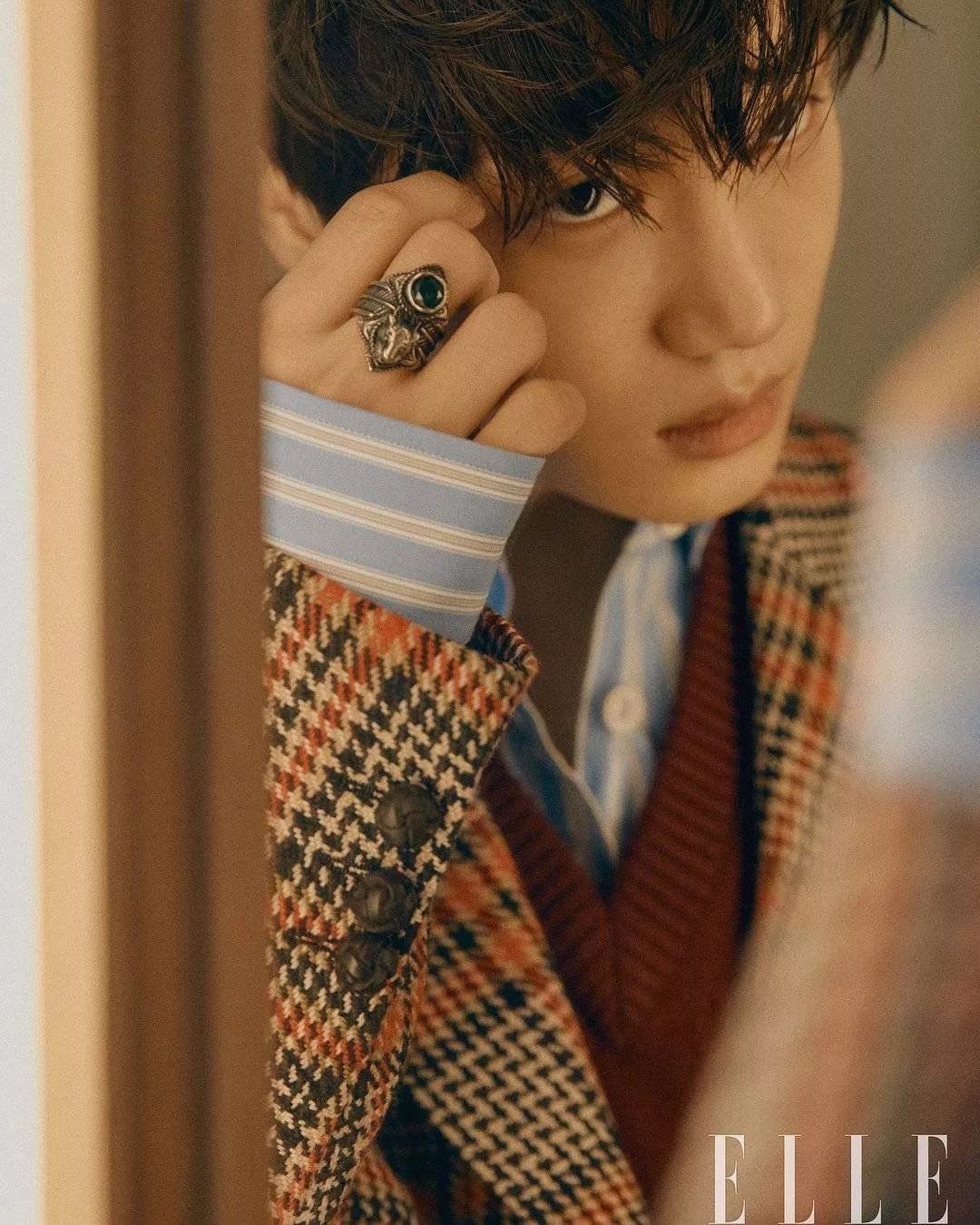 exo回归|曾经的纸袋boy,竟成为南韩gucci唯一代言人!_金钟仁