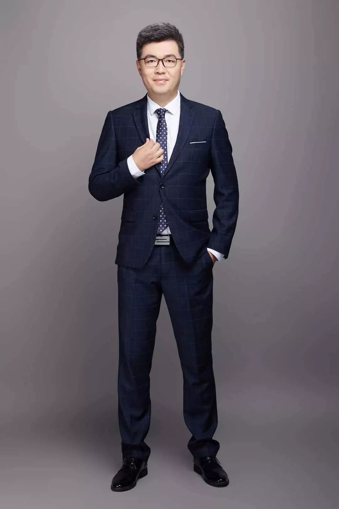 众编辑被这个豪华车市的"异行者"圈粉