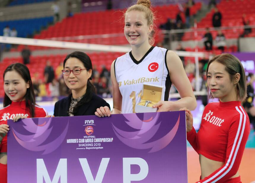 瓦基弗女排16号出奇招戏耍对手却差点失误只因队友已不是朱婷