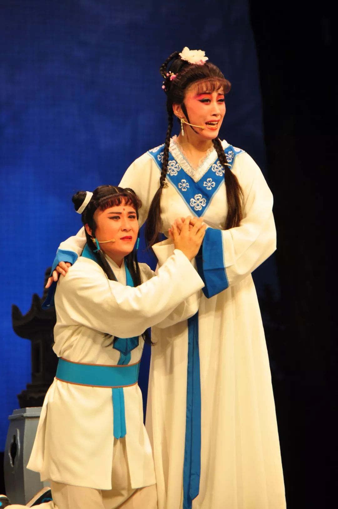 【本周六】大型传统锡剧《花中君子陈三两》