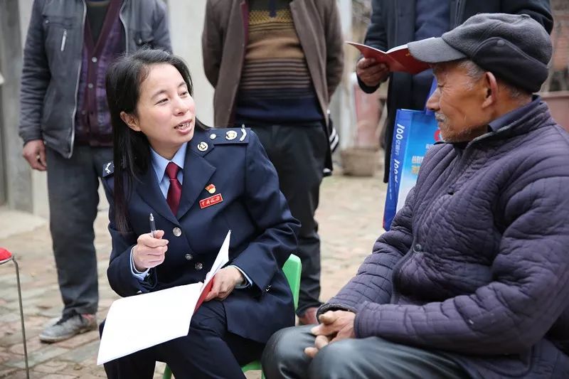 安徽税务干部刘双燕入选12月"中国好人榜,请为她点赞!